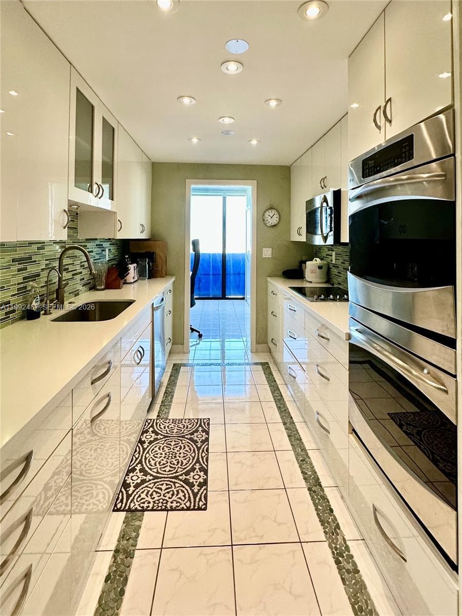 19667 Turnberry Way # 22E, Aventura FL 33180 photo 5