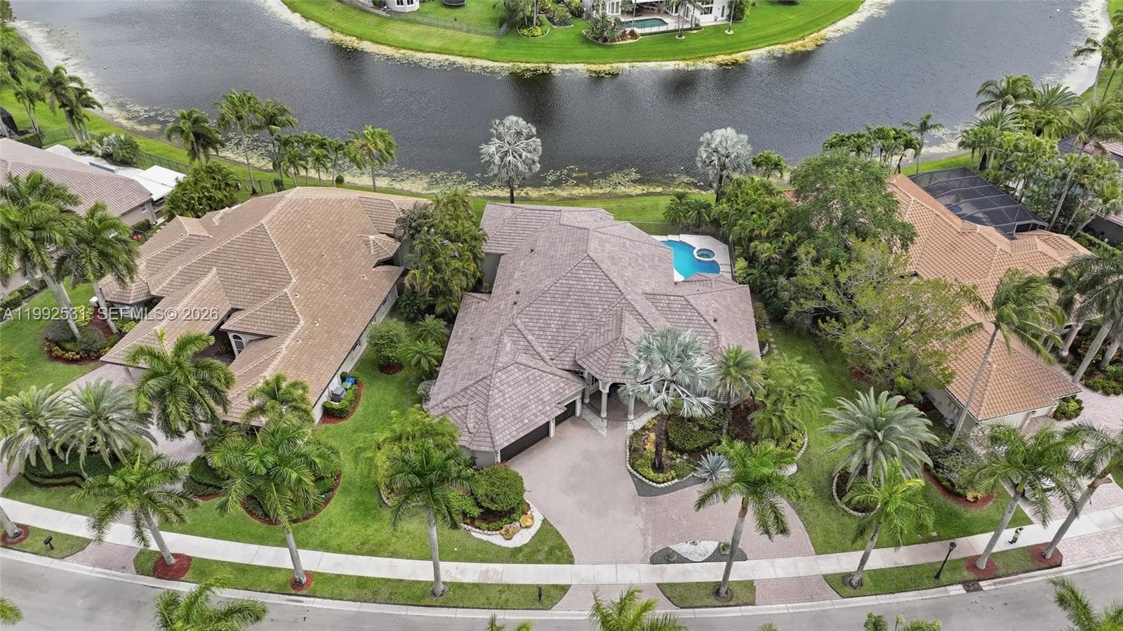 2488 Provence Cir, Weston FL 33327 photo 2