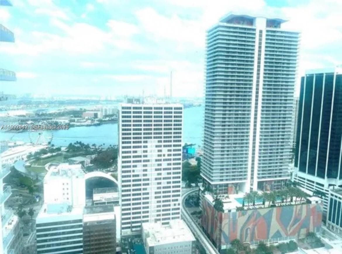 133 NE 2nd Ave # 3410, Miami FL 33132 photo 4