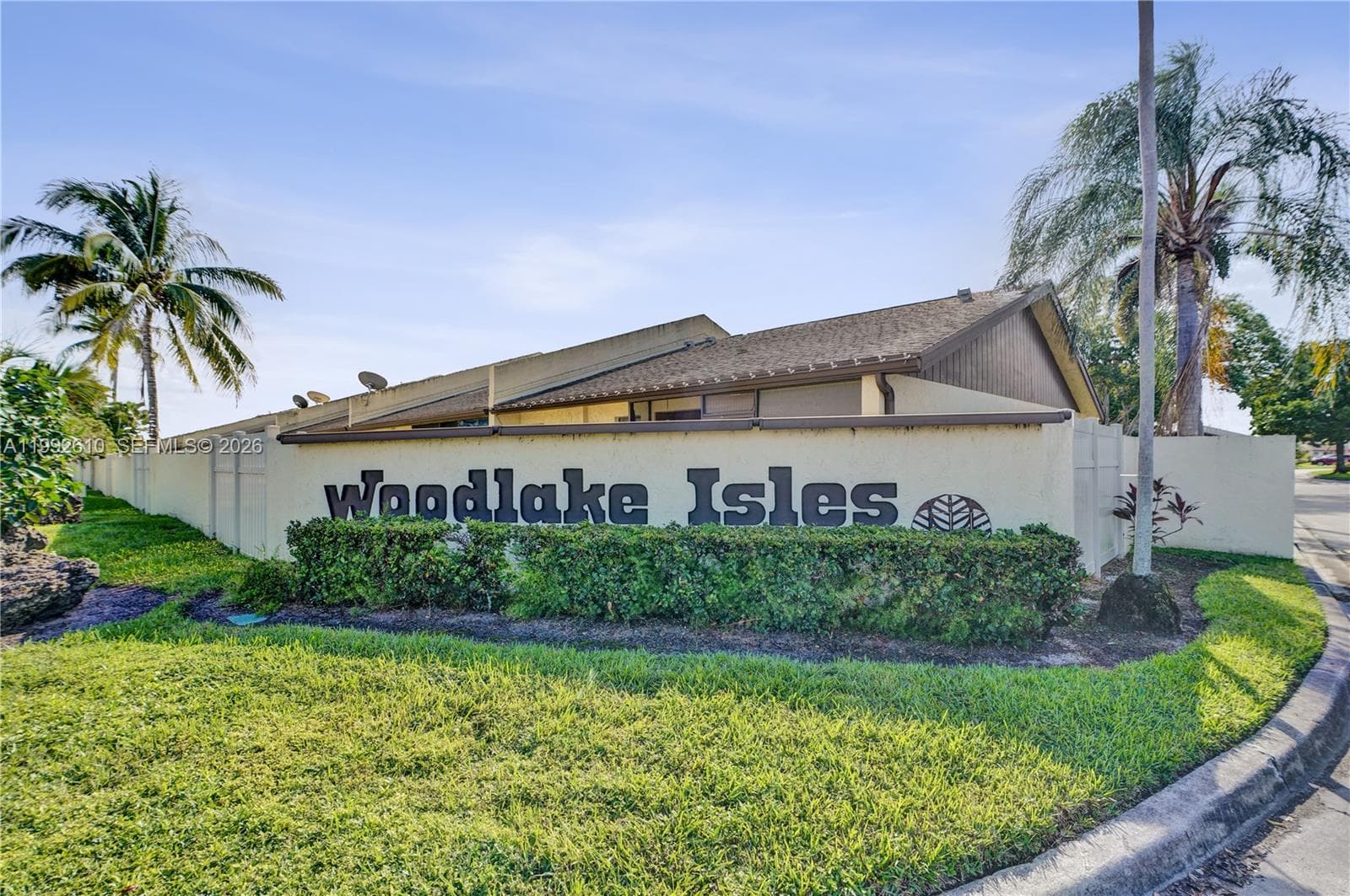 707 Banks Rd, Margate FL 33063