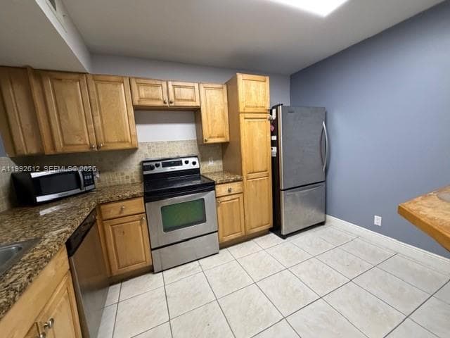 8901 Wiles Rd # 103, Coral Springs FL 33067 photo 2