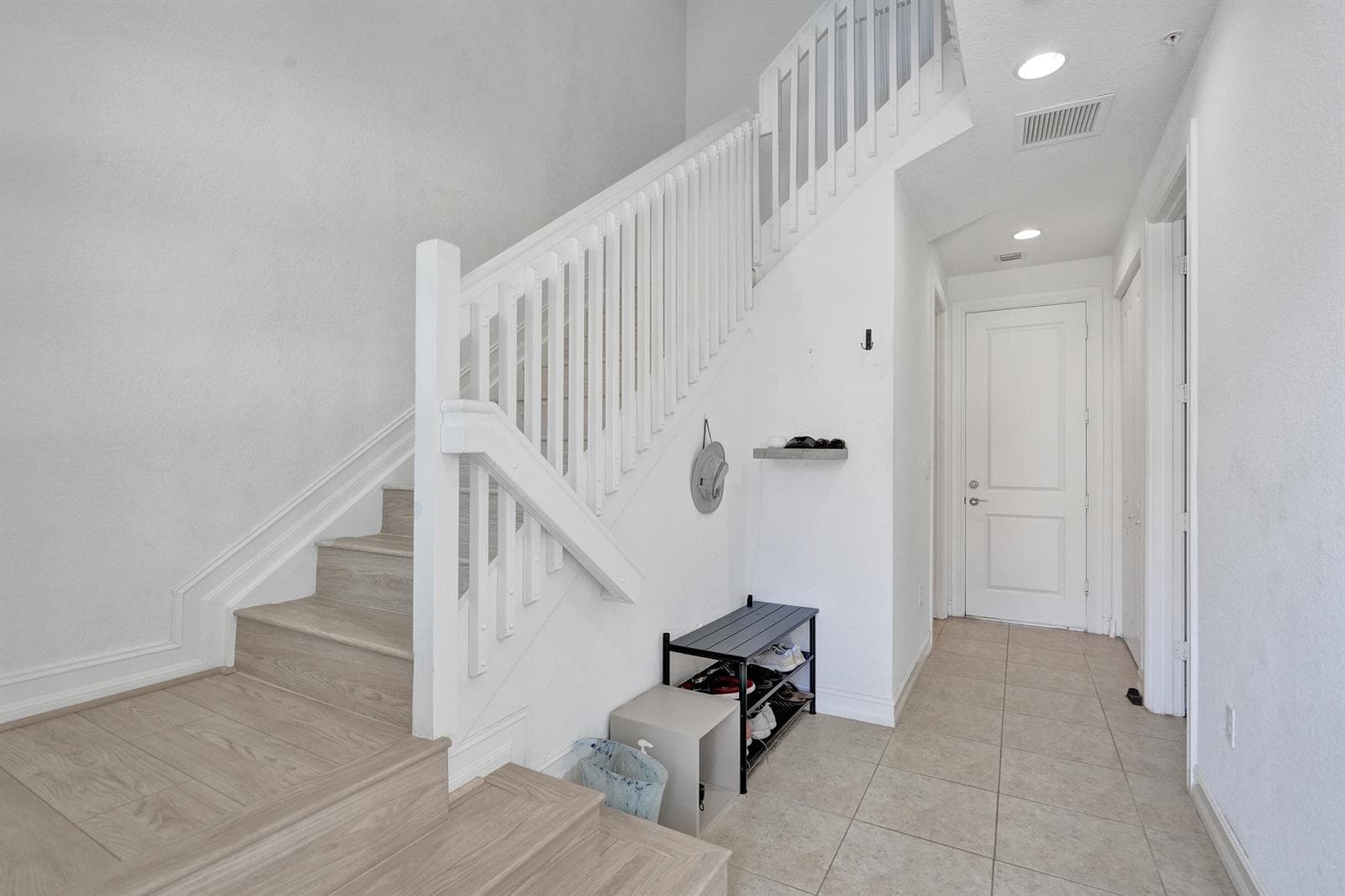 11621 SW 13th Court, Pembroke Pines FL 33025 photo 2