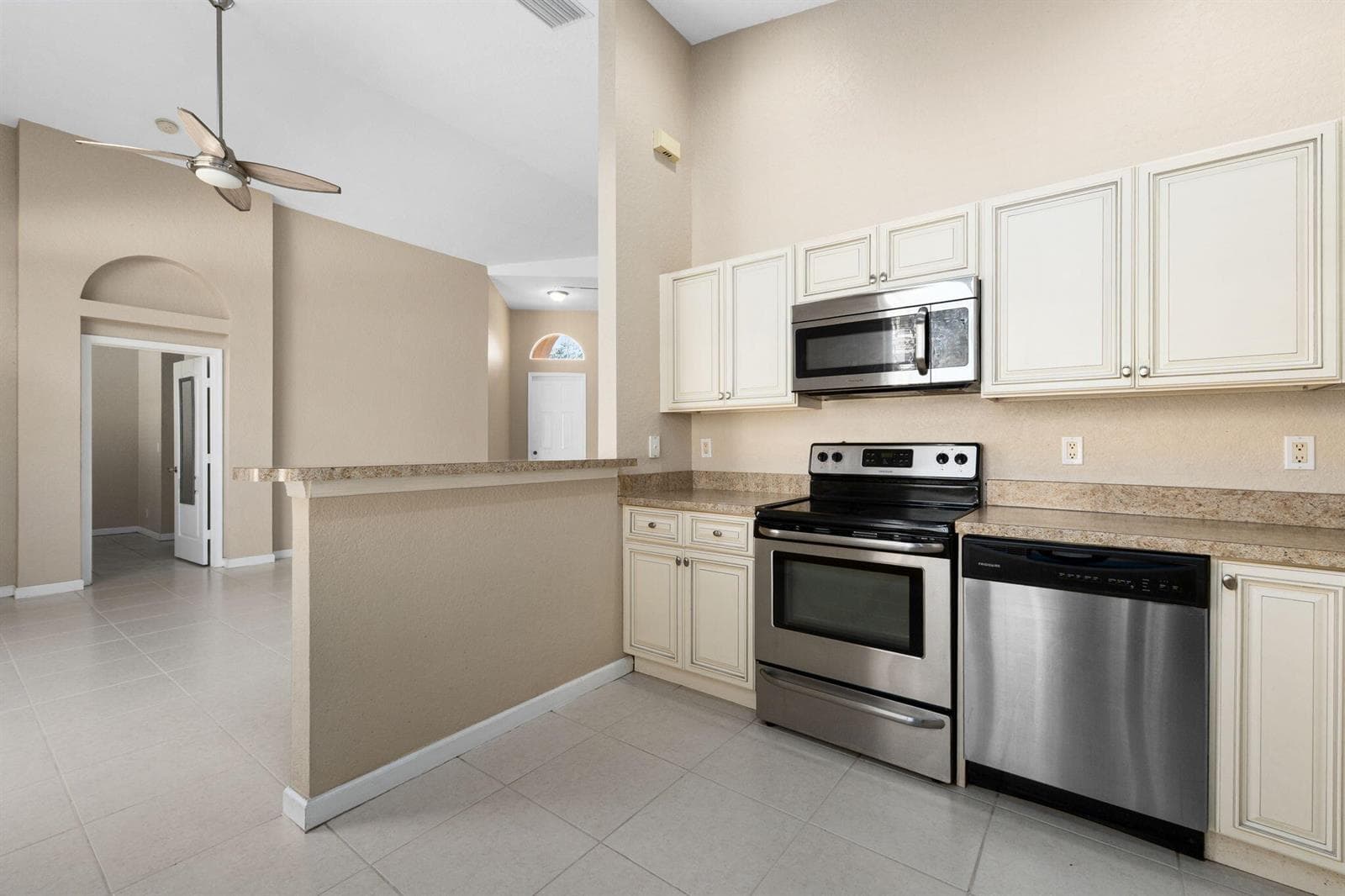 5627 Sunberry Circle, Fort Pierce FL 34951 photo 5