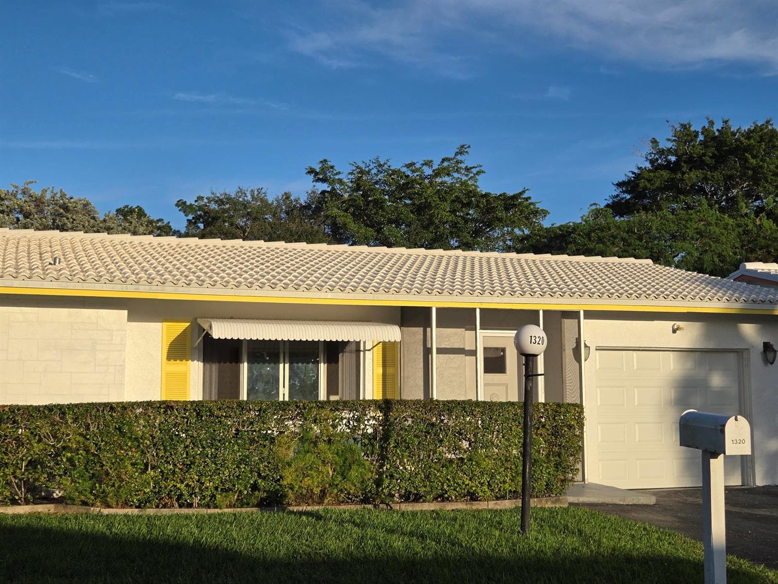 1320 NW 82nd Avenue, Plantation FL 33322