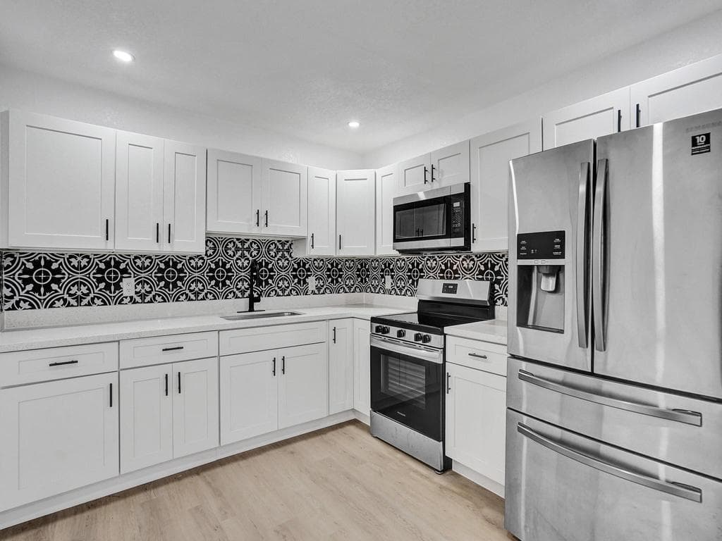 3661 NE 8th Avenue, Oakland Park FL 33334 photo 5