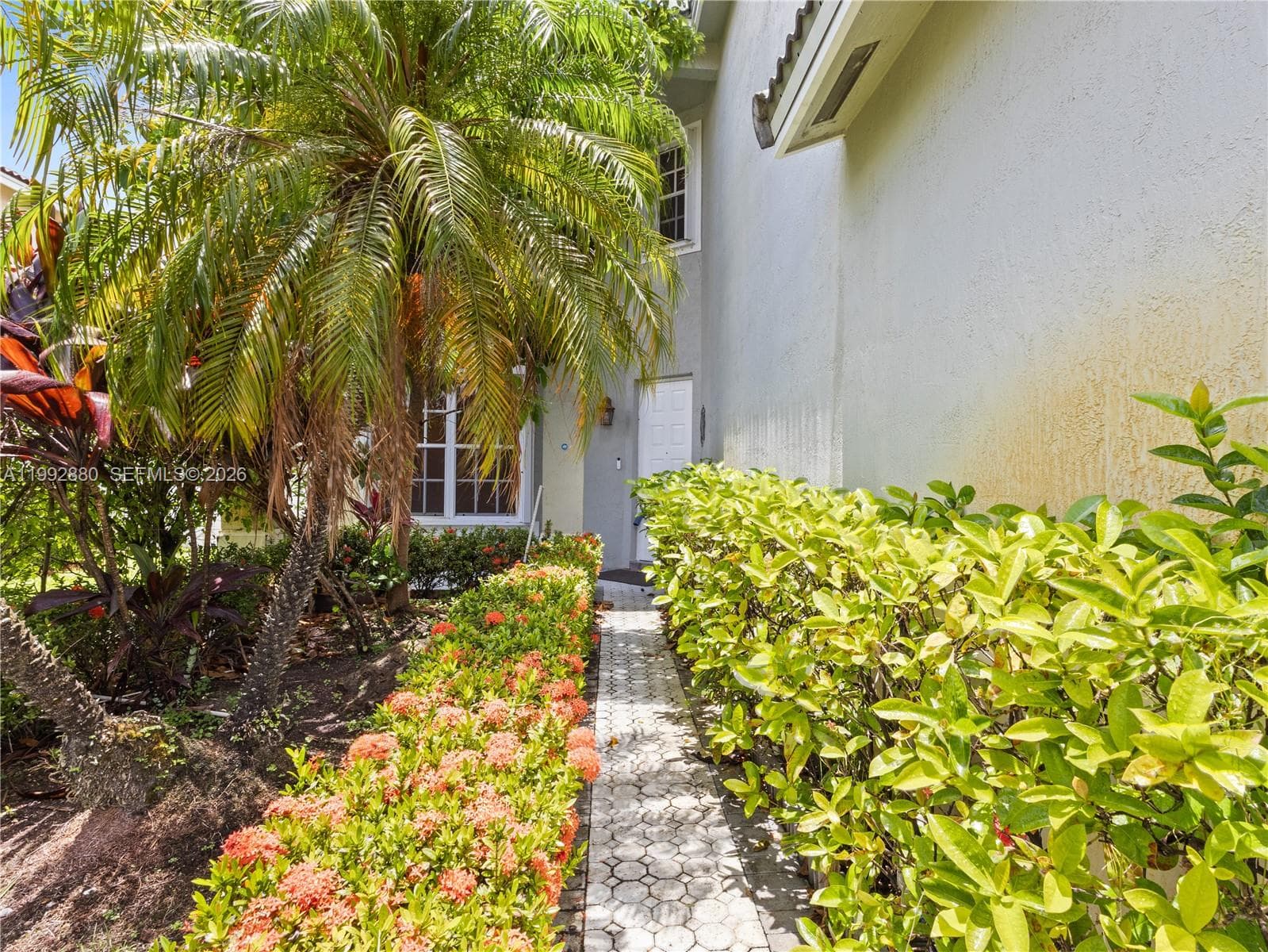 1764 NW 166th Ave, Pembroke Pines FL 33028 photo 2