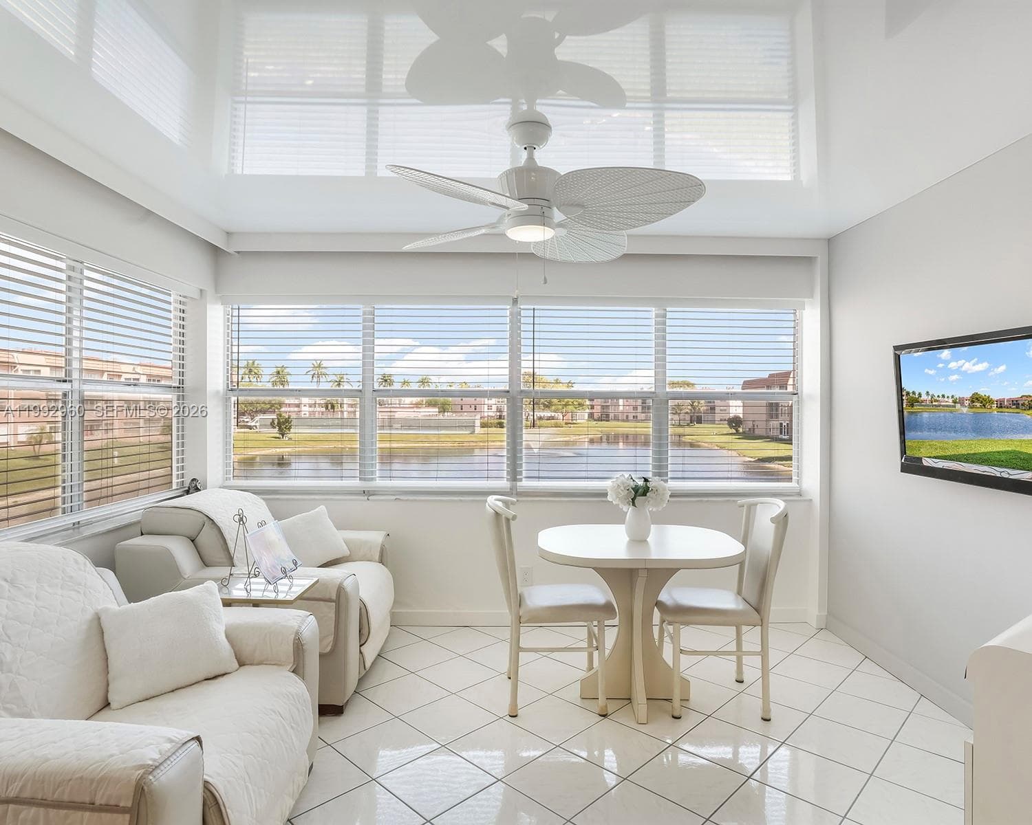 9580 Sunrise Lakes Blvd # 205, Sunrise FL 33322