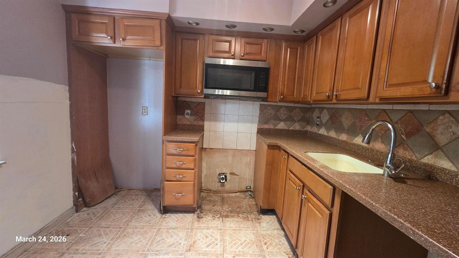 2801 Somerset Drive # 101, Lauderdale Lakes FL 33311 photo 2