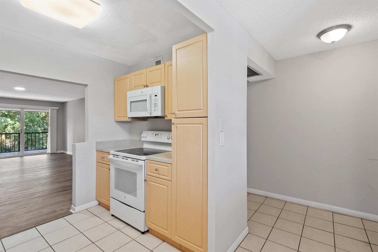 2700 Coral Springs Drive # 309, Coral Springs FL 33065 photo 4