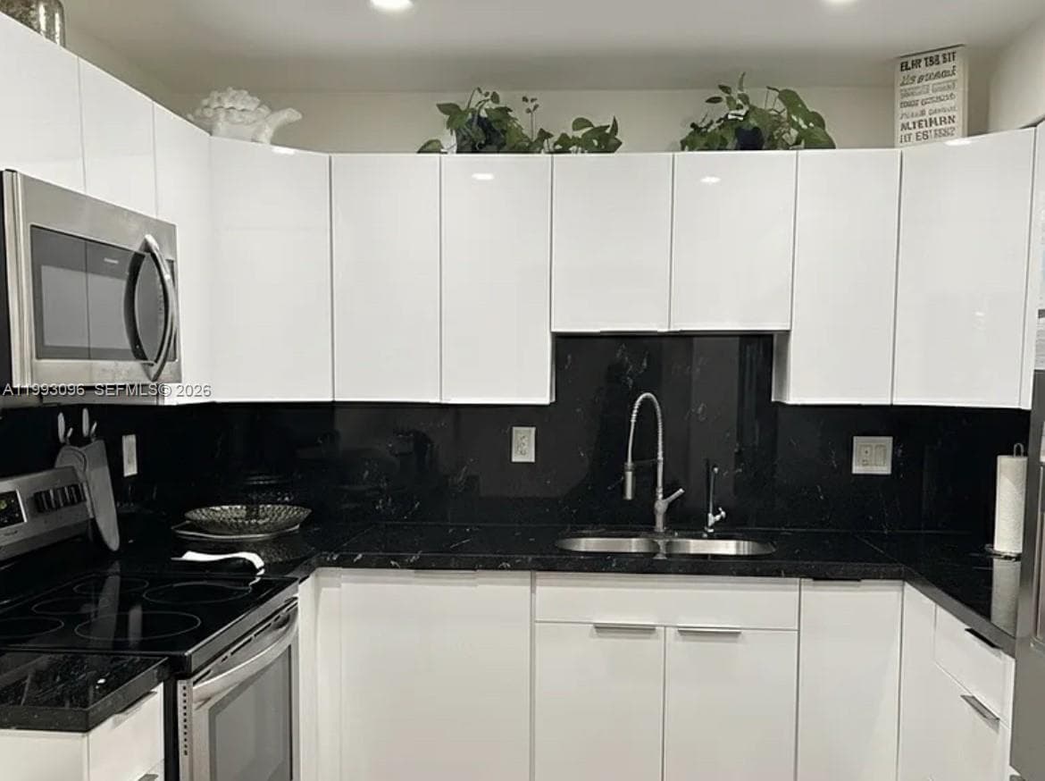 2450 NE 135th St # 103, North Miami FL 33181 photo 3