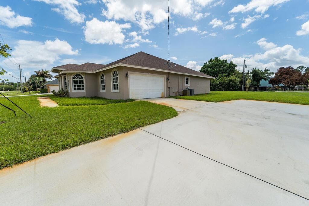 376 SW Paar Drive, Port St. Lucie FL 34953 photo 3