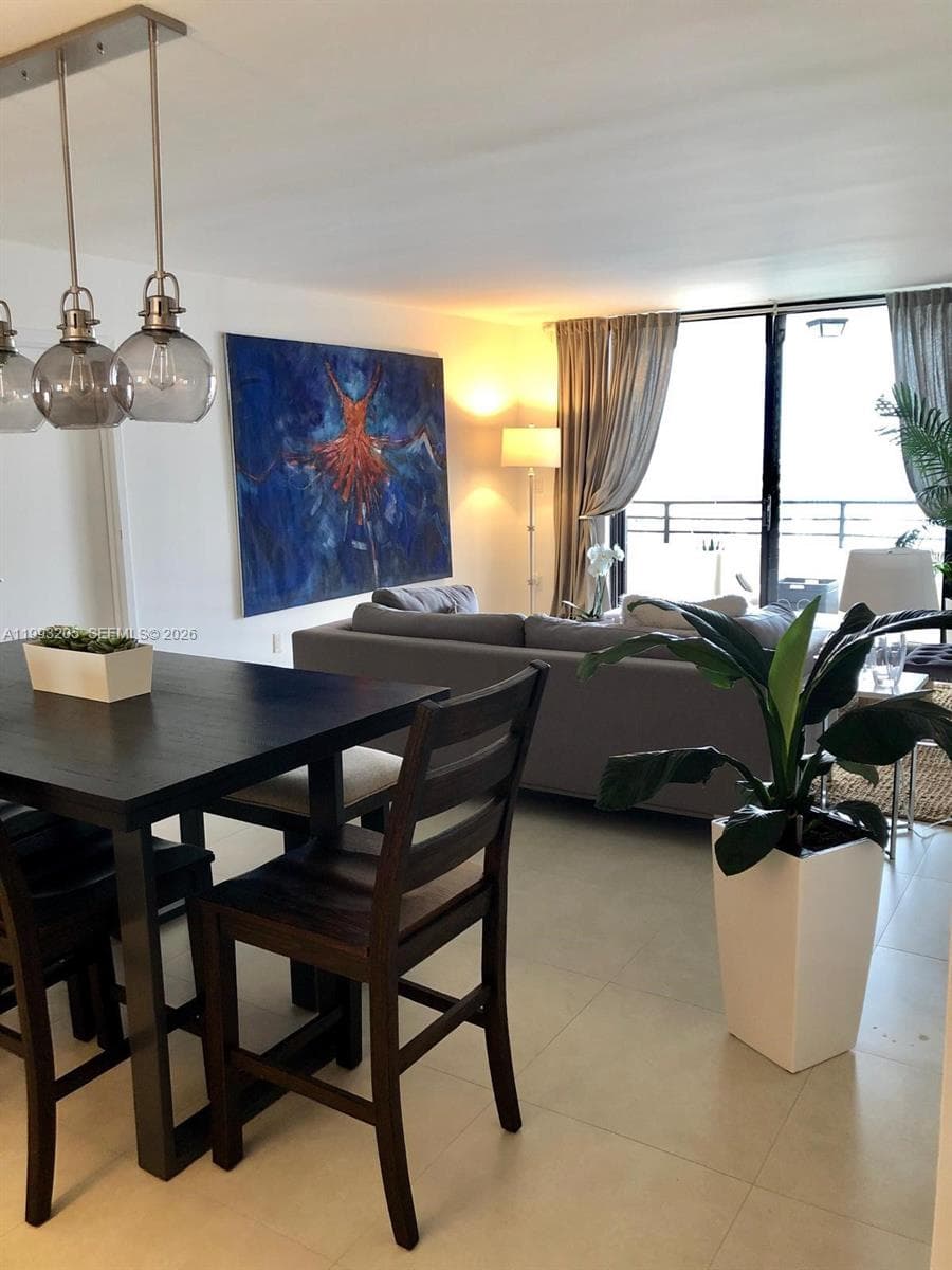 2333 Brickell Ave, Miami FL 33129 photo 3