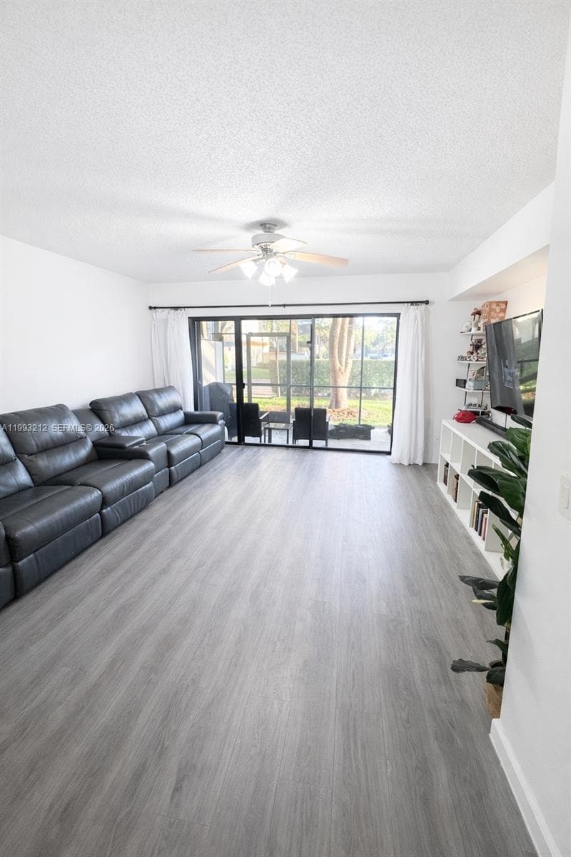4321 SW 70th Ter, Davie FL 33314 photo 5