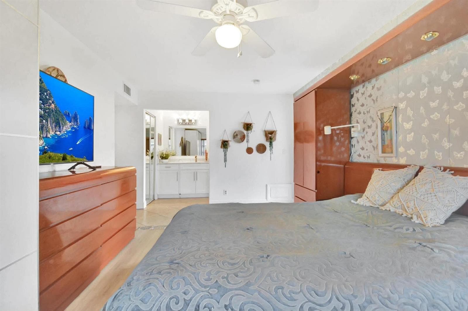 1232 Club Drive W # D, Delray Beach FL 33445 photo 4