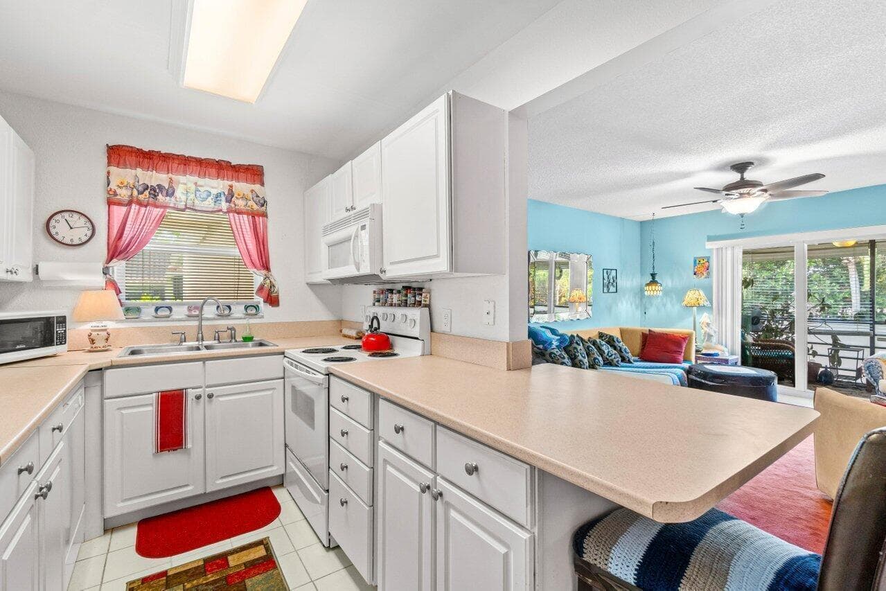 1124 NW 13th Street # 204a, Boca Raton FL 33486 photo 3
