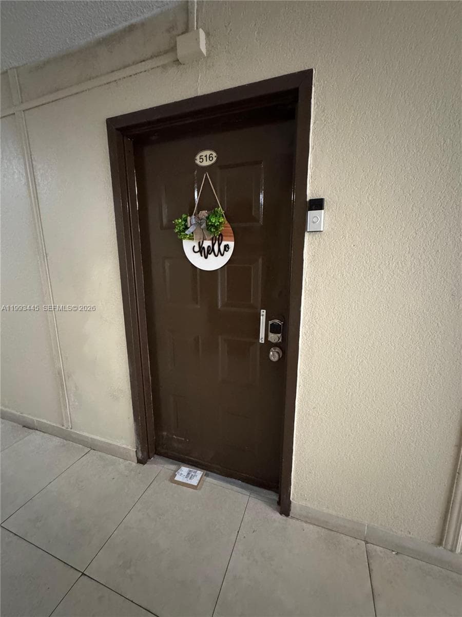 6960 Miami Gardens Dr # 516, Hialeah FL 33015 photo 3