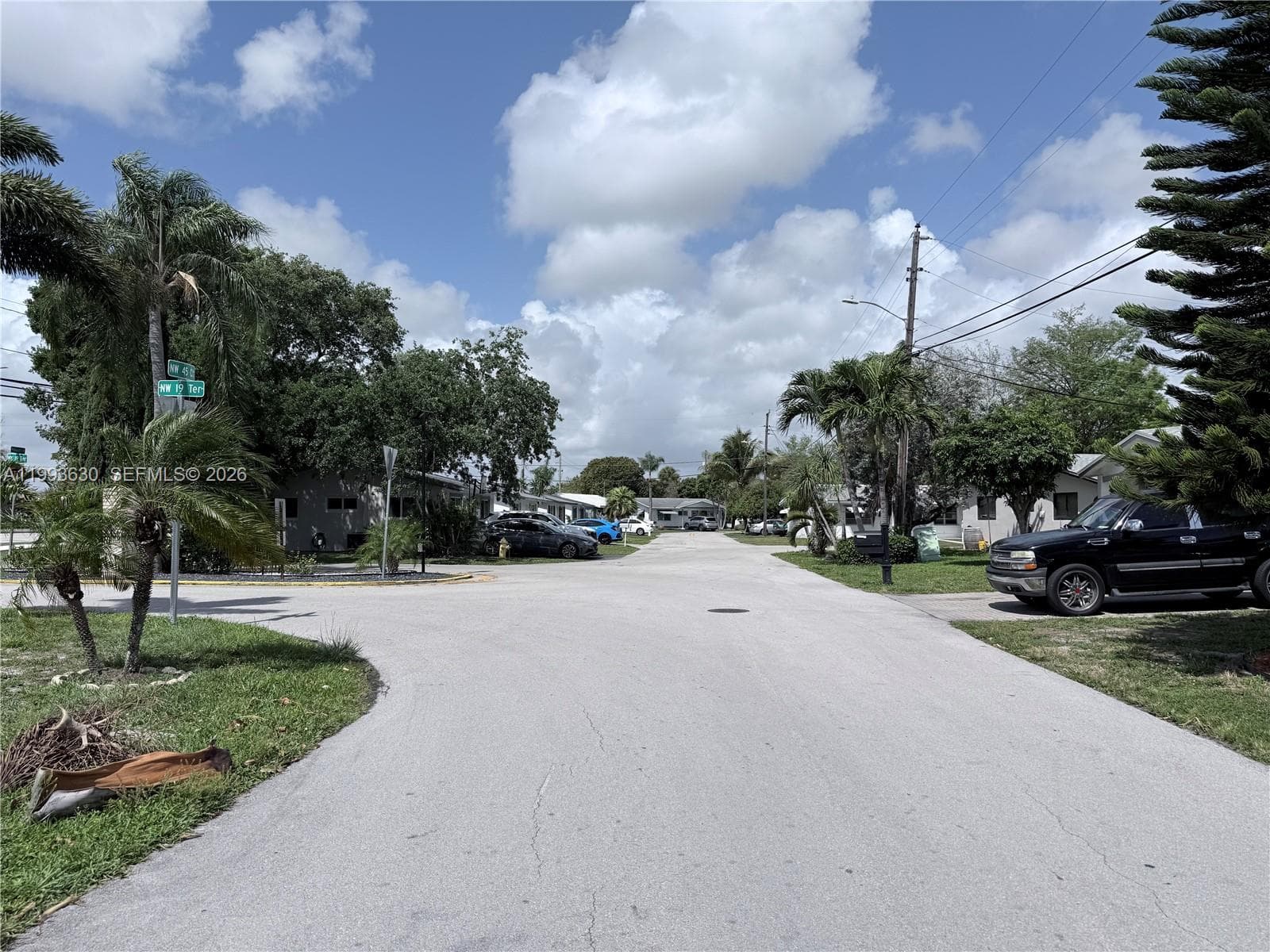 1878 NW 45th Ct, Tamarac FL 33309 photo 4