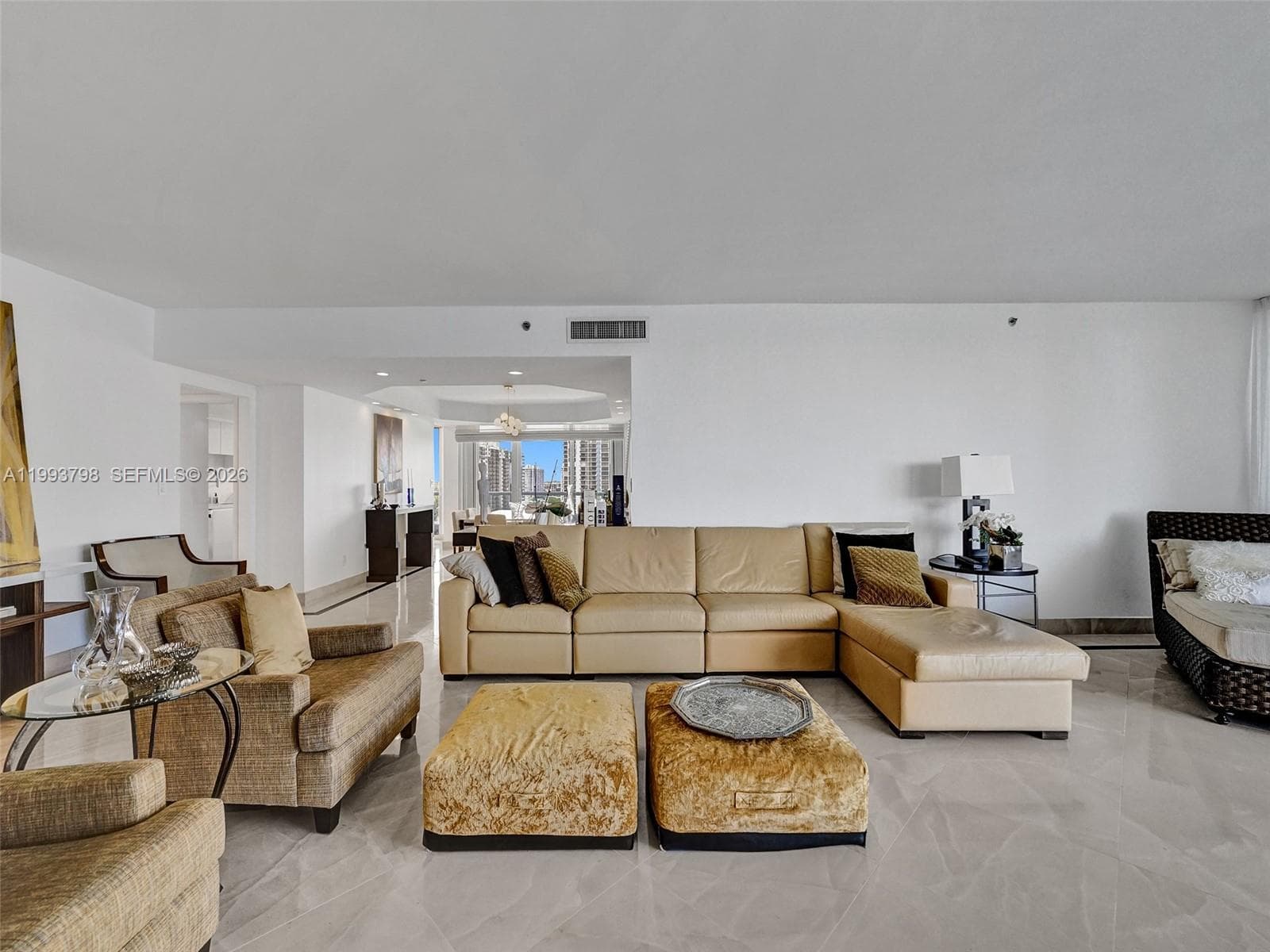 7000 Island Blvd # 1207, Aventura FL 33160 photo 5