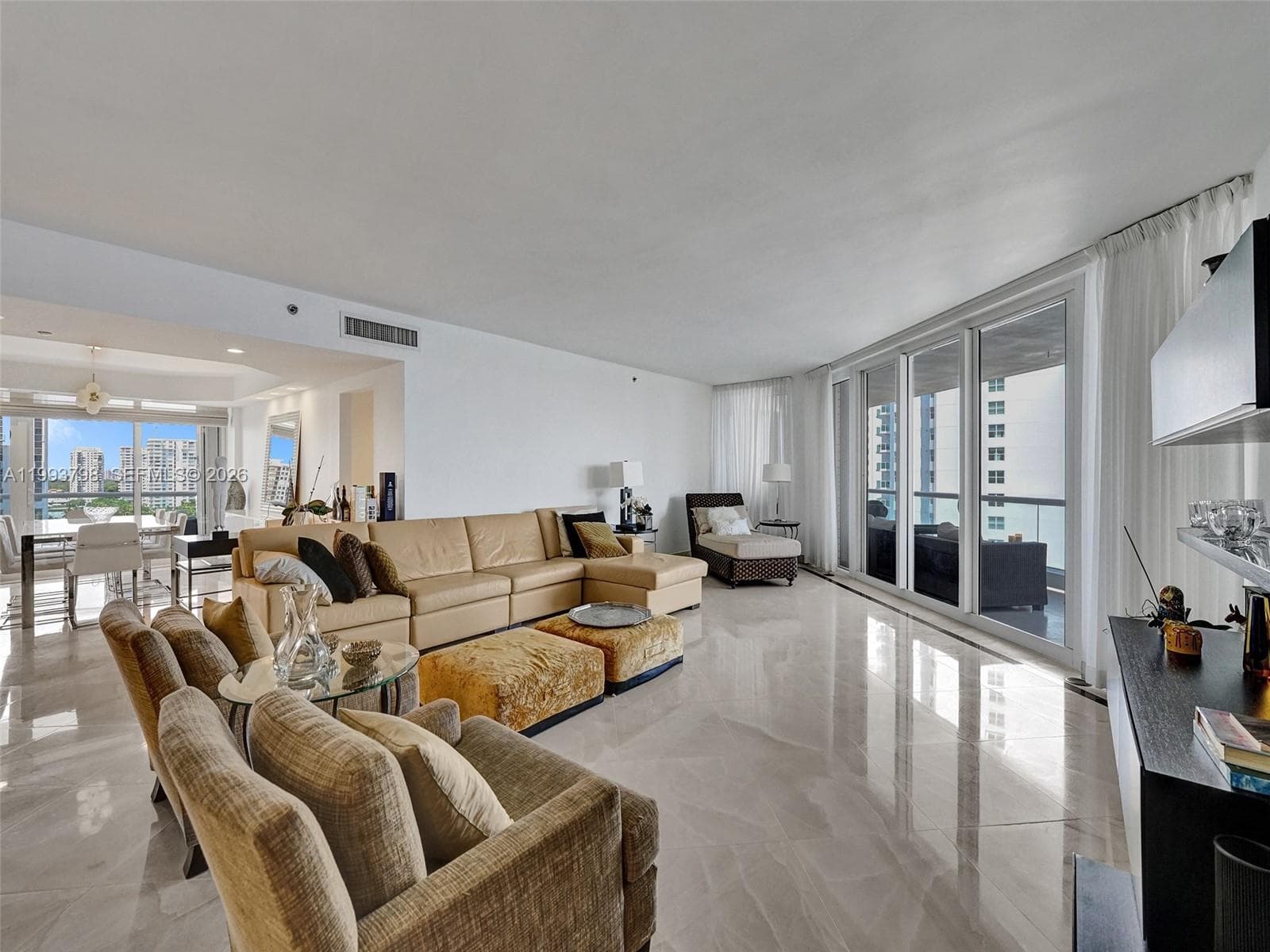 7000 Island Blvd # 1207, Aventura FL 33160 photo 4