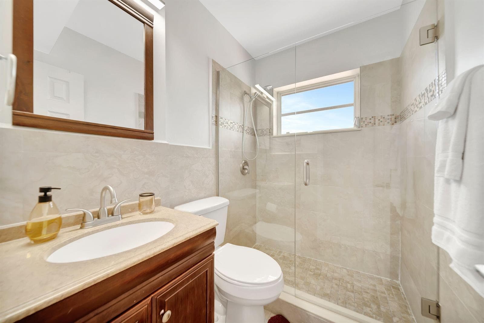 2724 NE 14th Street # 5, Fort Lauderdale FL 33304 photo 5