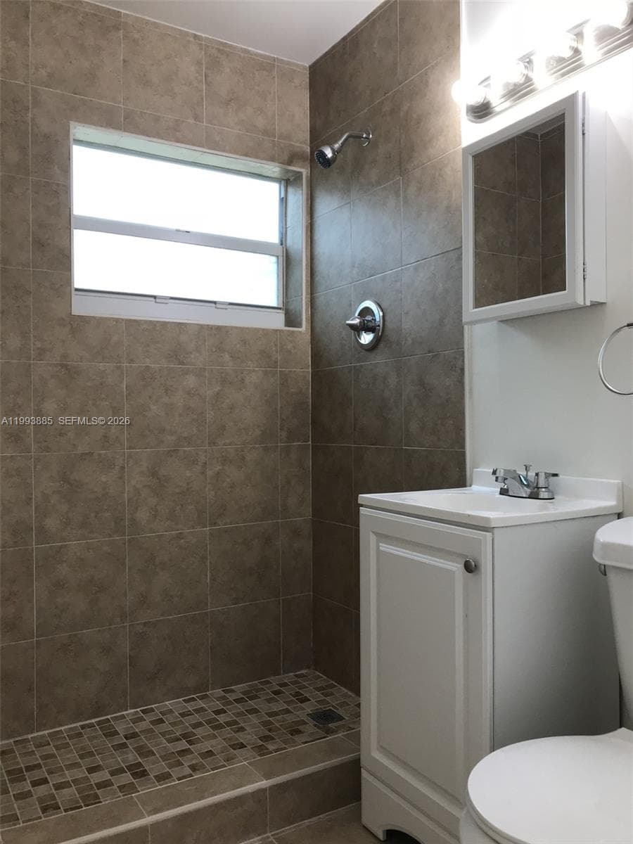 2362 NW 34th St # 2, Miami FL 33142 photo 5