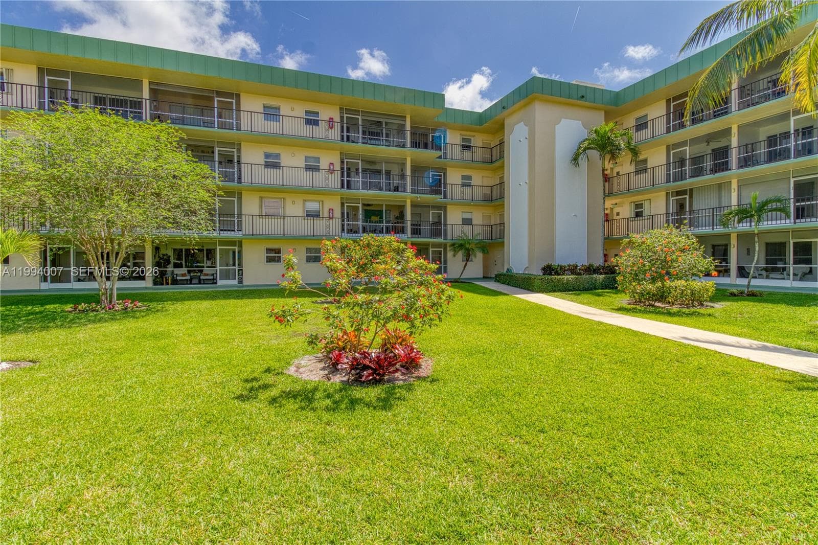 804 SE 7th St # 107, Deerfield Beach FL 33441 photo 3