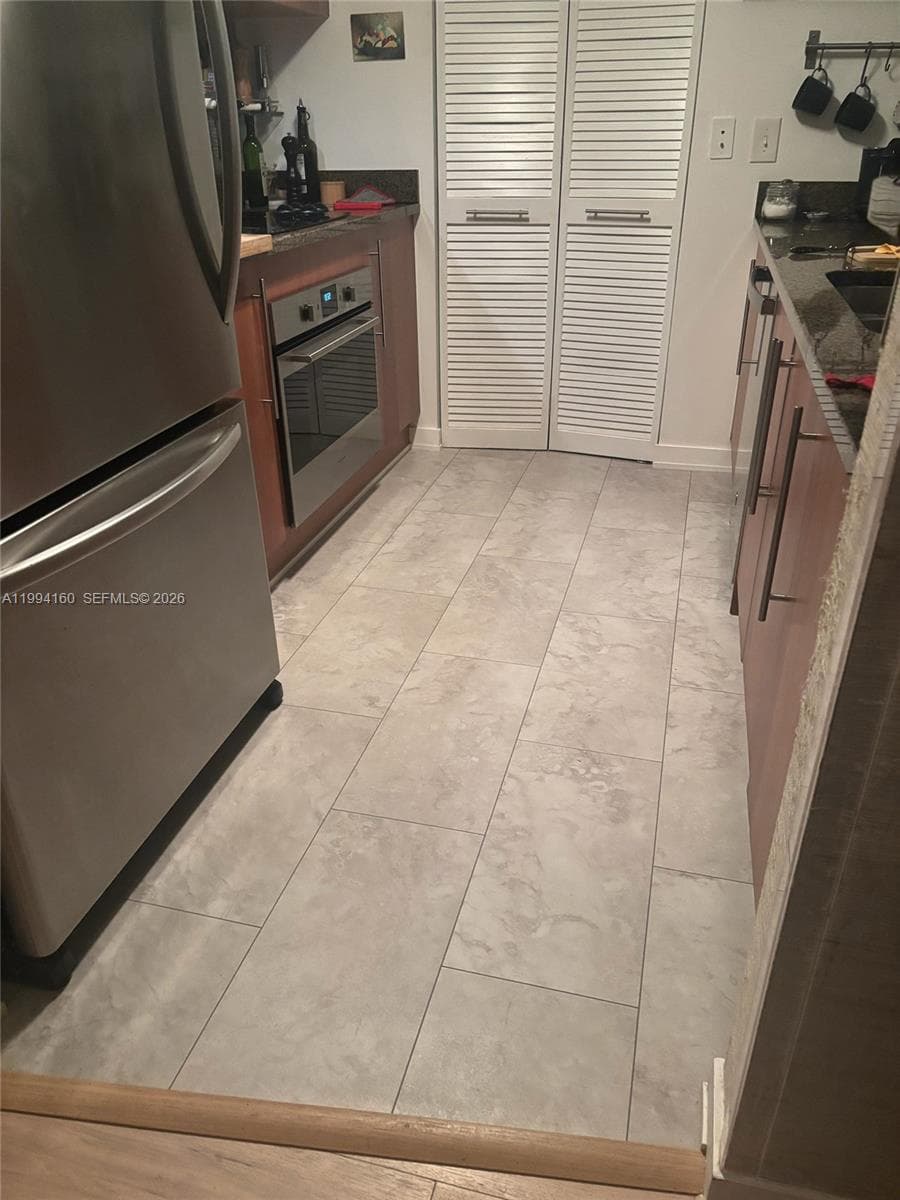 300 S Biscayne Blvd # 2012, Miami FL 33131 photo 4