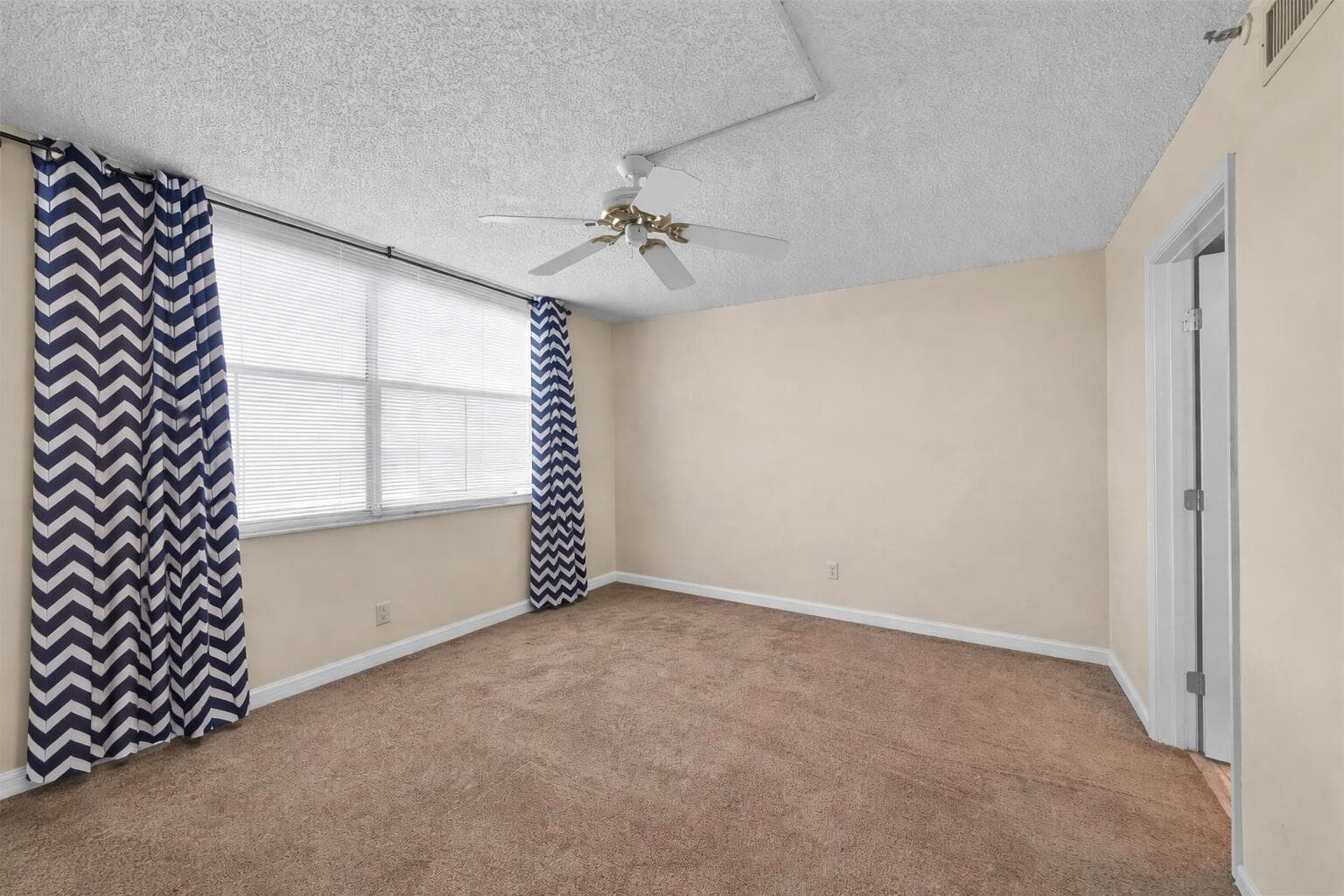 4570 NW 18th Avenue # 604, Deerfield Beach FL 33064 photo 5