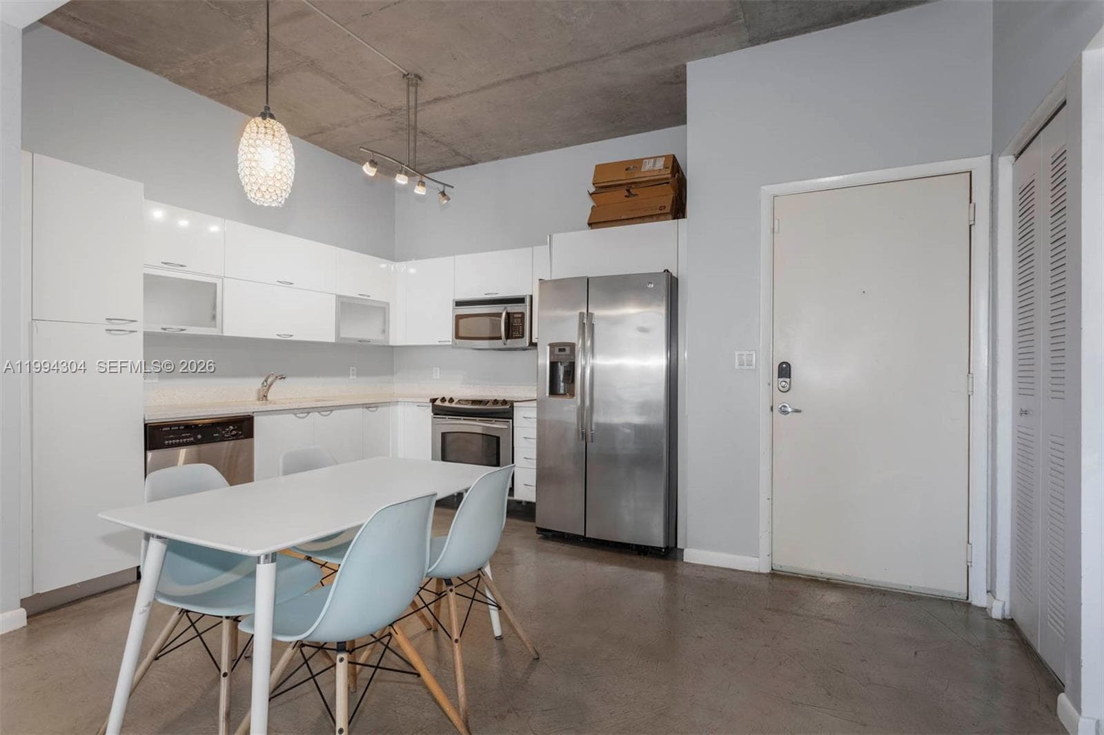 234 NE 3rd St # 1106, Miami FL 33132 photo 3