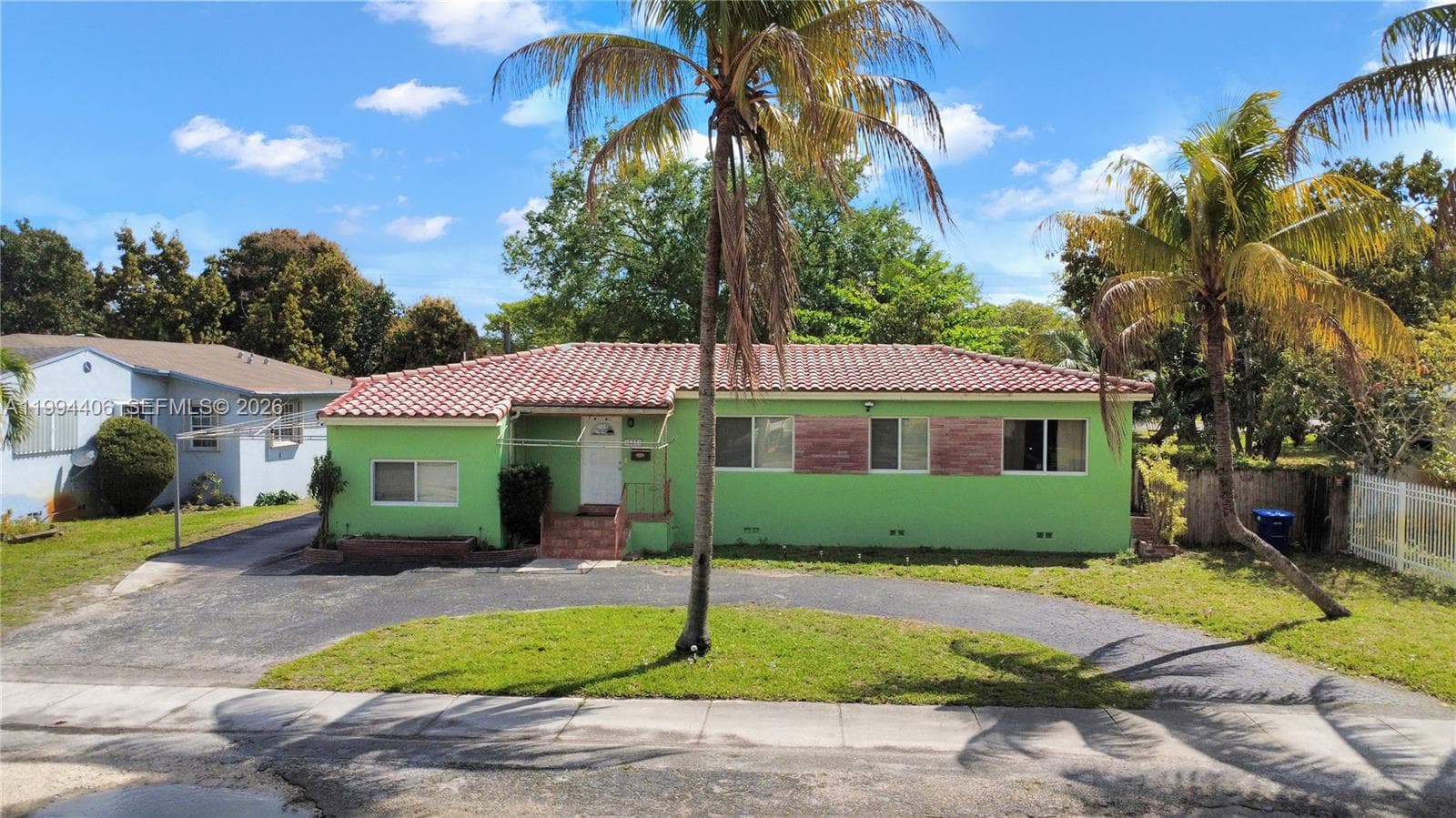 12901 NW Miami Ct, Miami FL 33168 photo 2