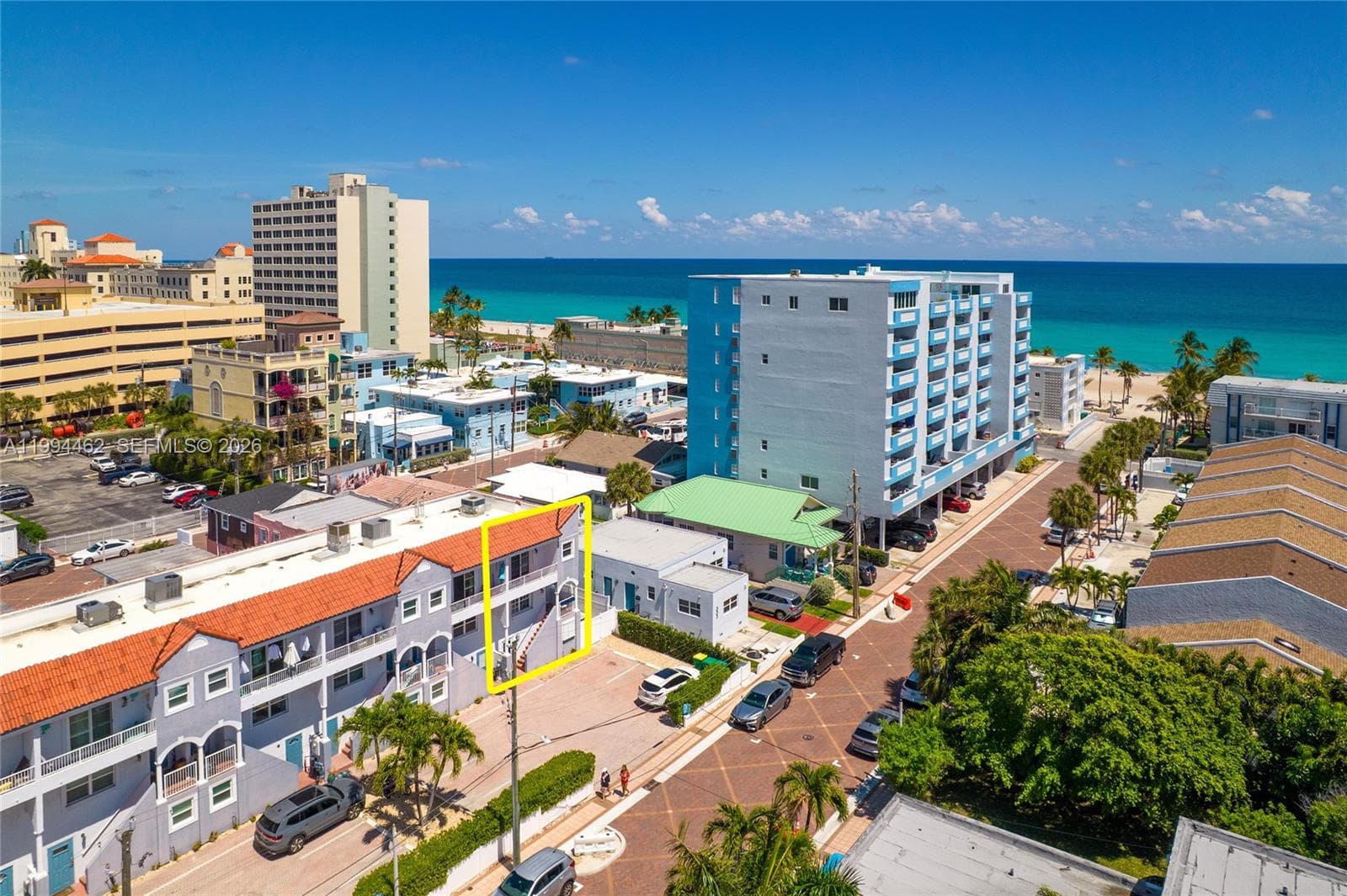 335 Virginia St, Hollywood FL 33019 photo 2