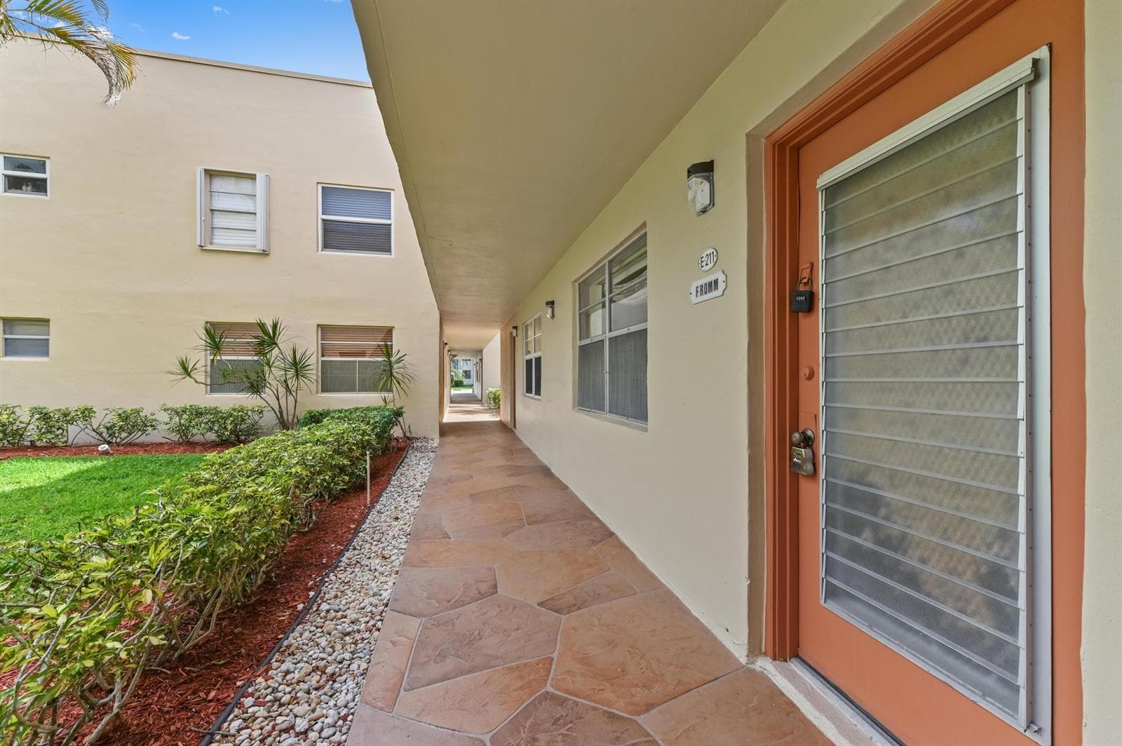 211 Piedmont E, Delray Beach, FL 33484 photo 3