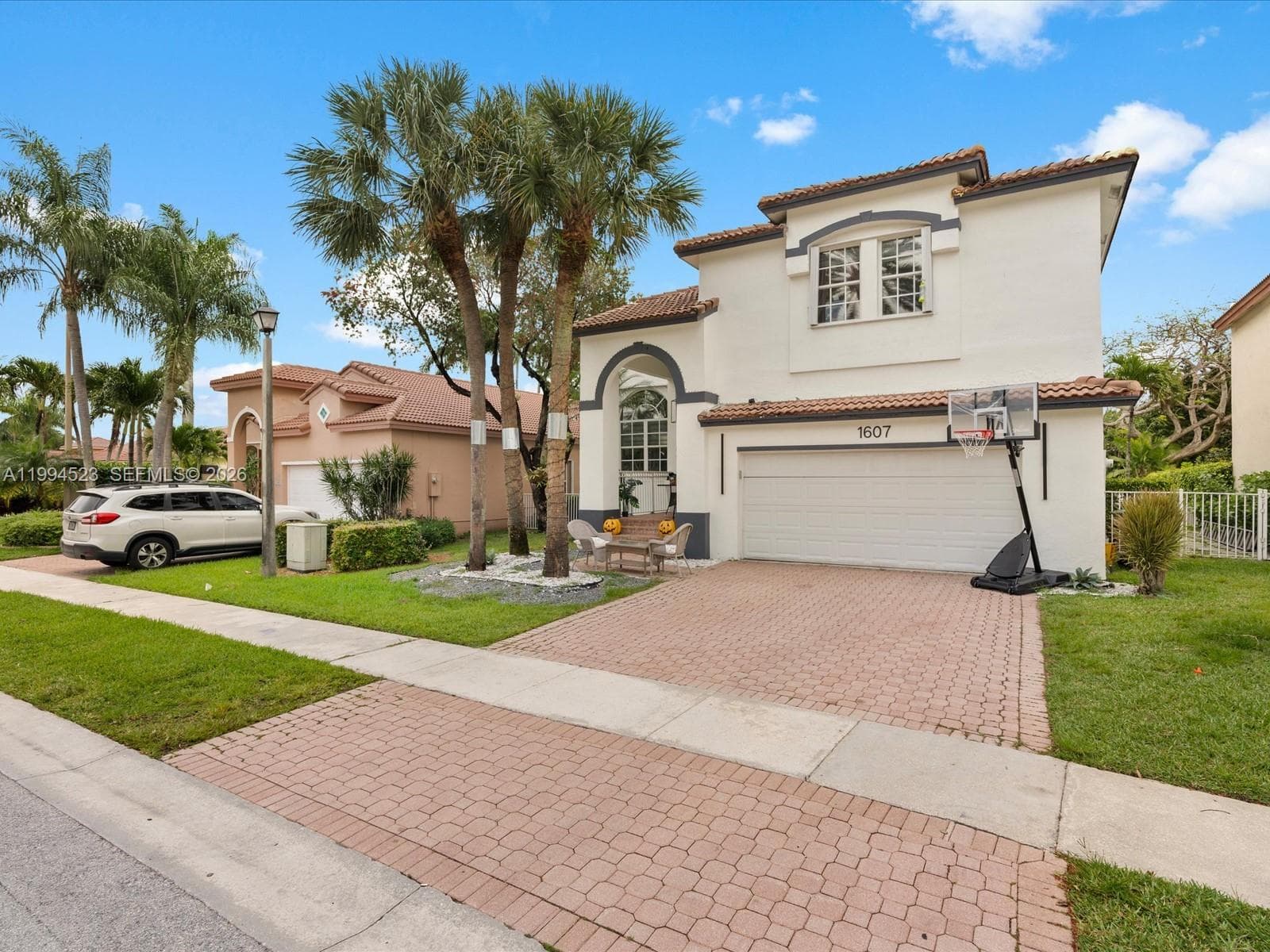 1607 SW 157th Ave, Pembroke Pines FL 33027 photo 4