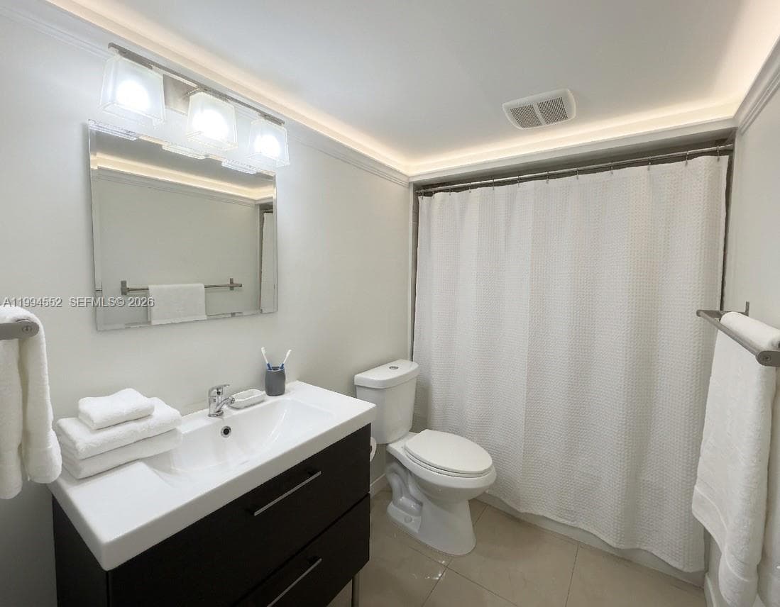 1881 Middle River Dr # 704, Fort Lauderdale FL 33305 photo 3