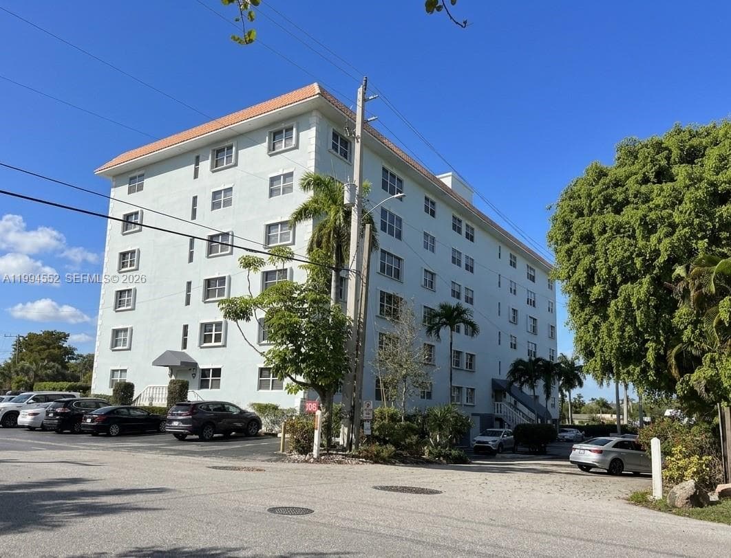 1881 Middle River Dr # 704, Fort Lauderdale FL 33305 photo 5