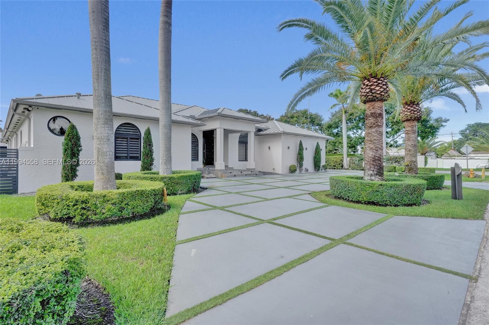 2600 SW 128th Ct, Miami FL 33175 photo 3