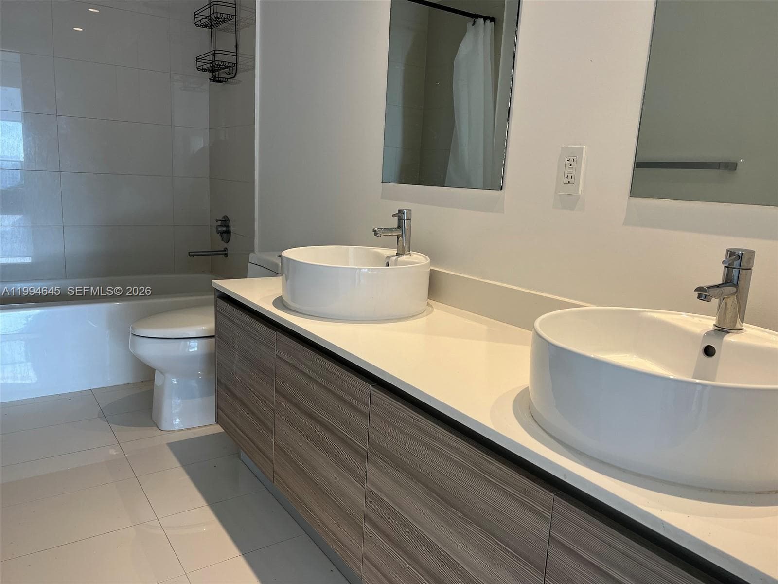121 NE 34th St # 1207, Miami FL 33137 photo 2