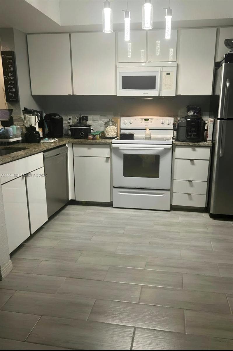 705 SW 148th Ave # 202, Sunrise FL 33325 photo 5