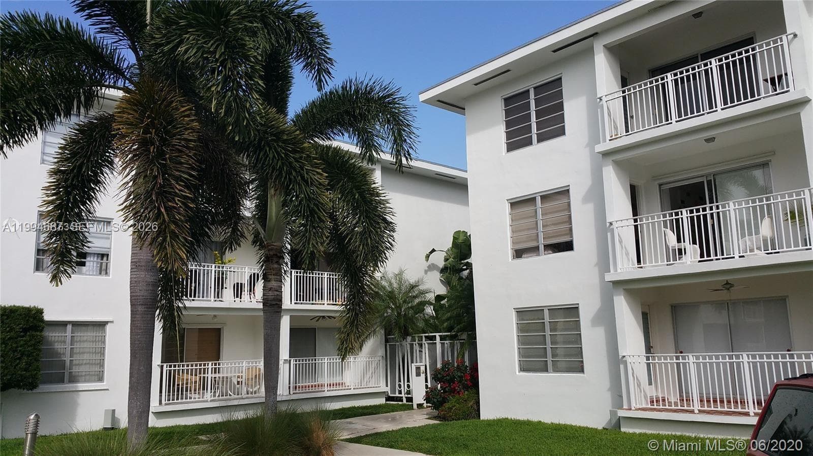 1631 NE 114th St # 305, North Miami FL 33181 photo 2