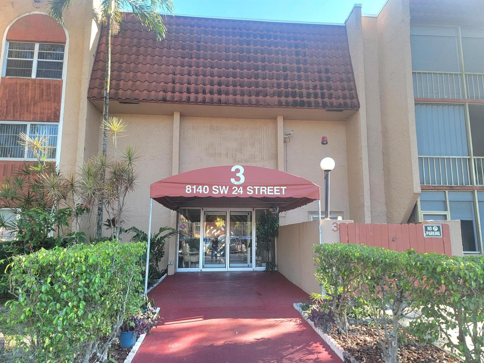 8140 SW 24th Street Unit 215, North Lauderdale FL 33068 photo 2