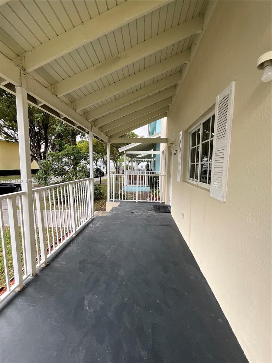 435 NW 19th Ln # 19, Miami FL 33136 photo 3