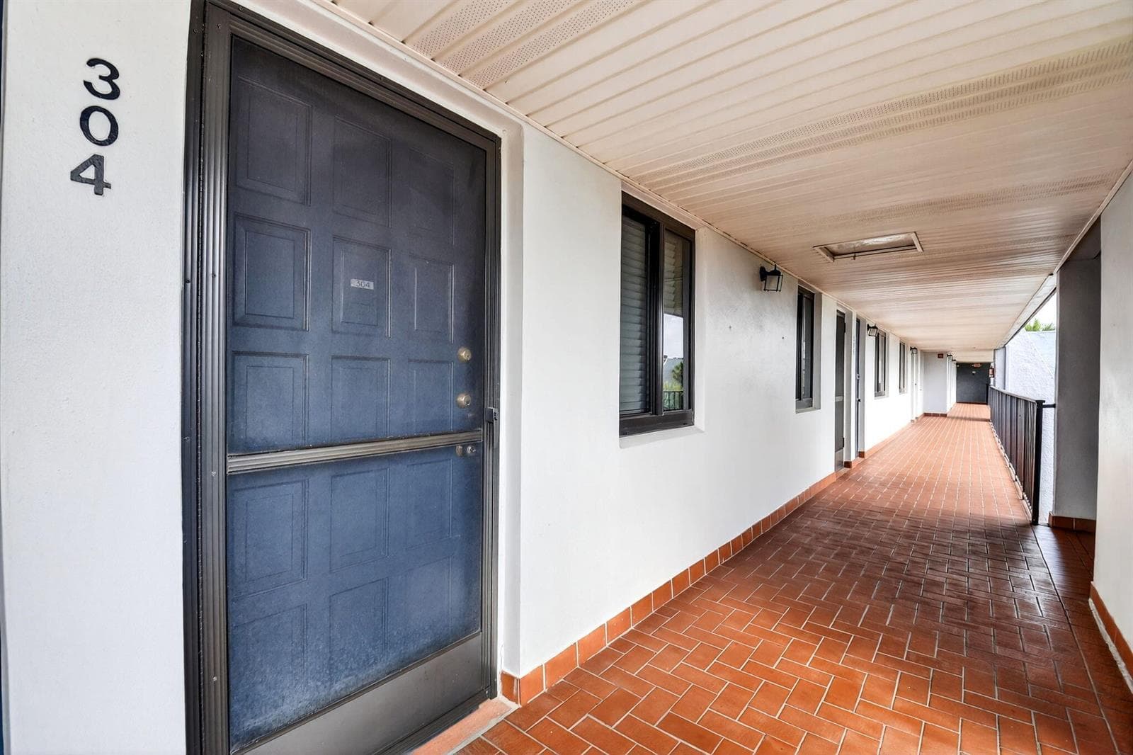 4248 Deste Court # 304, Lake Worth FL 33467 photo 3