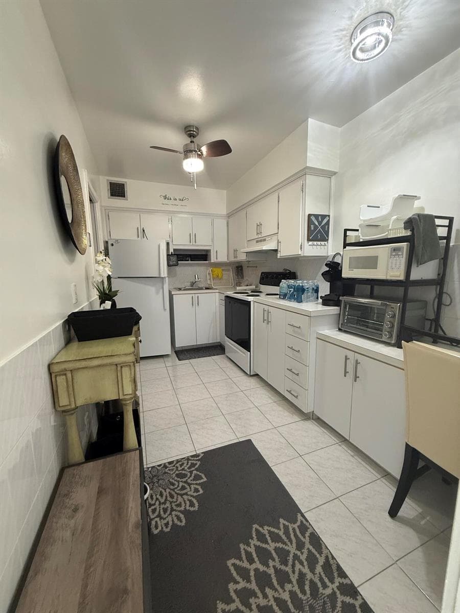 1150 Atlantic Shores Boulevard # 611, Hallandale Beach FL 33009 photo 4