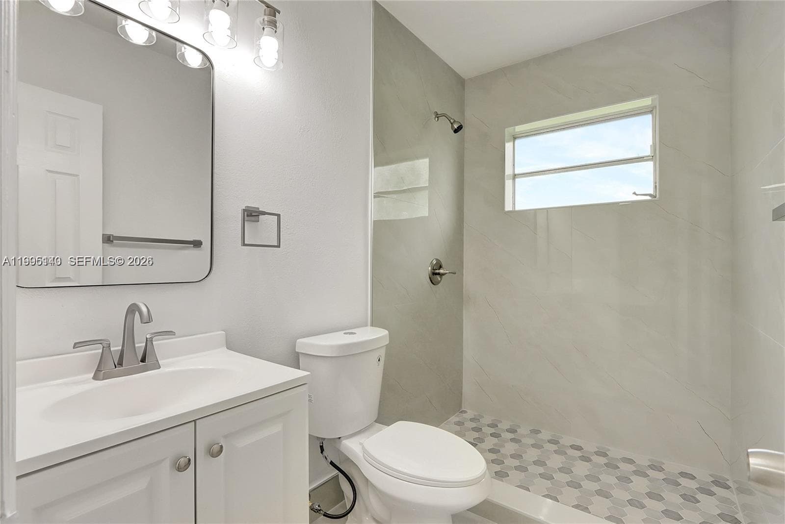 1340 NW 102nd St, Miami FL 33147 photo 2