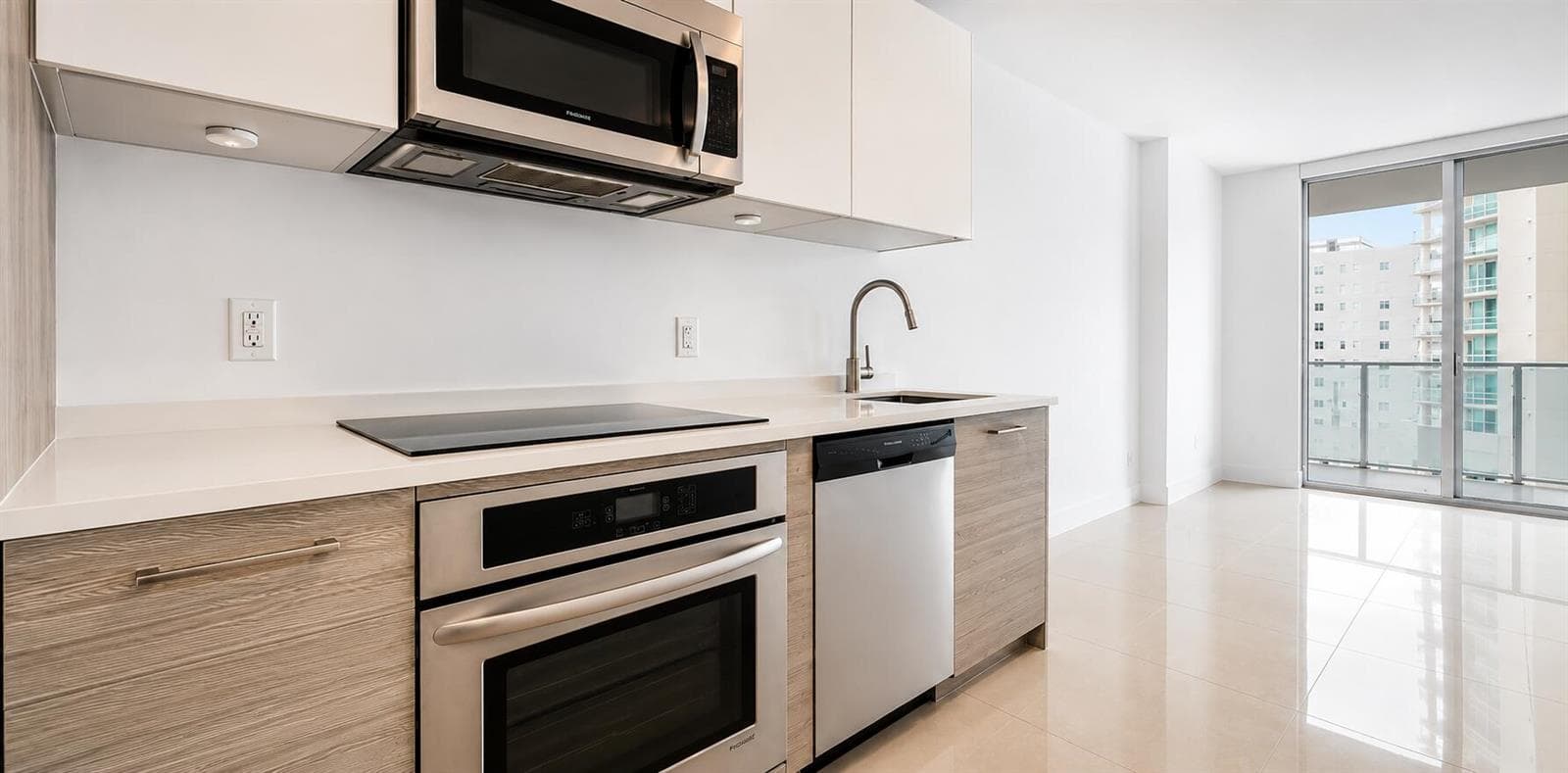 1300 Brickell Bay Drive # 1005, Miami FL 33131 photo 2