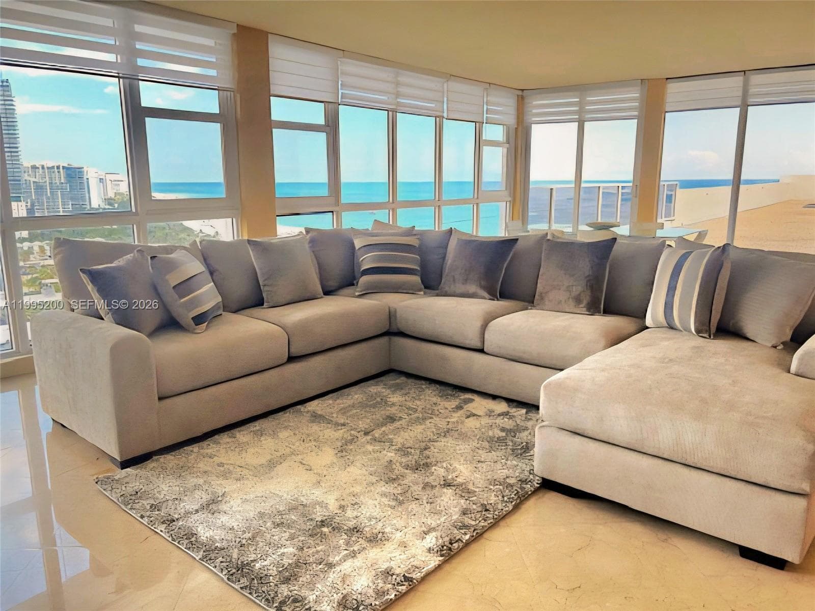 100 Lincoln Rd, Miami Beach FL 33139 photo 4