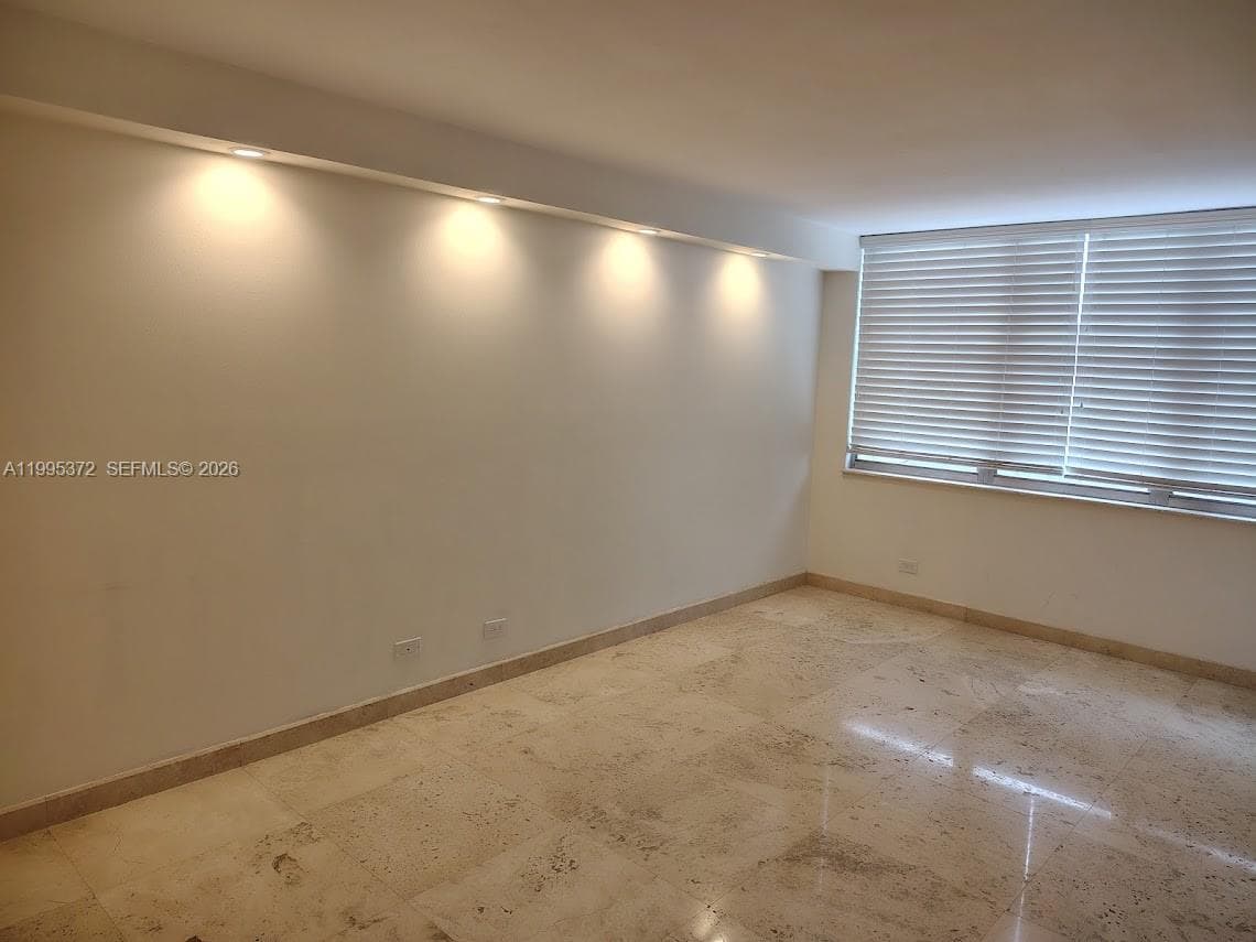 6039 Collins Ave # 407, Miami Beach, FL 33140 photo 4