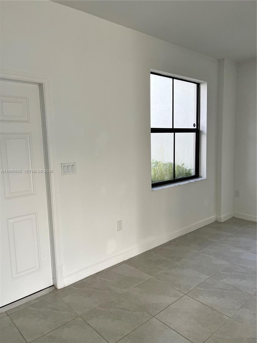 10030 SW 228th Ter, Miami FL 33190 photo 2