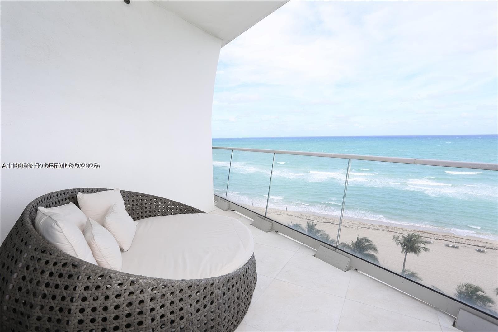 16901 Collins Ave # 904, Sunny Isles Beach FL 33160 photo 2