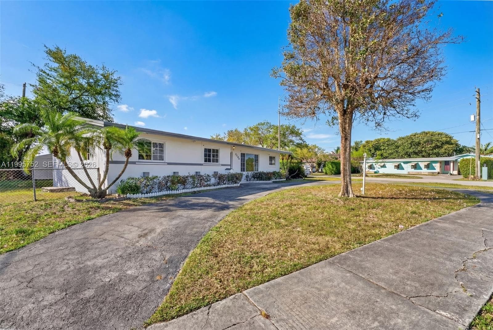11190 SW 57th St, Miami FL 33173 photo 3